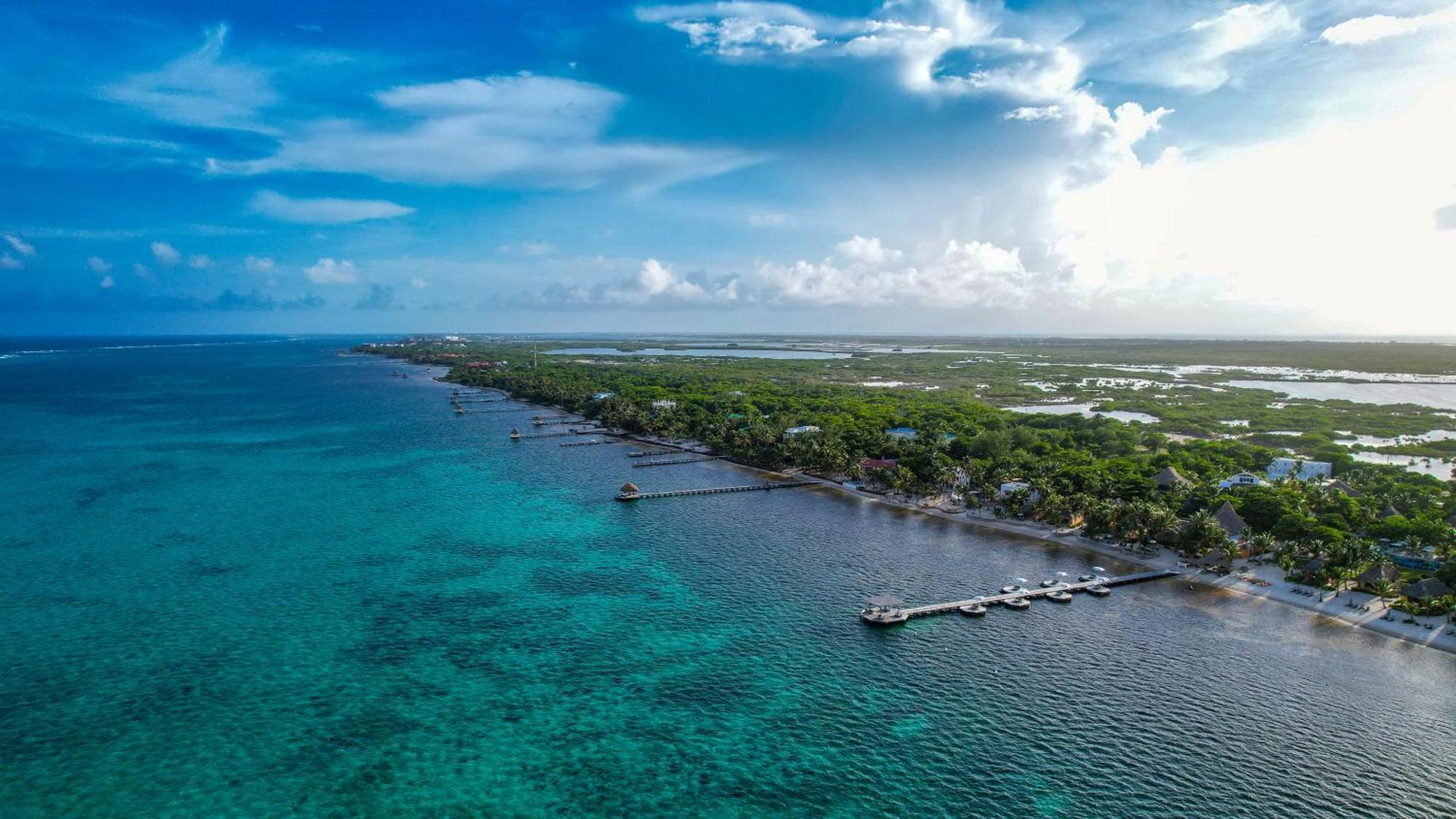 Matachica Beach Resort And Spa Сан Педро Екстериор снимка