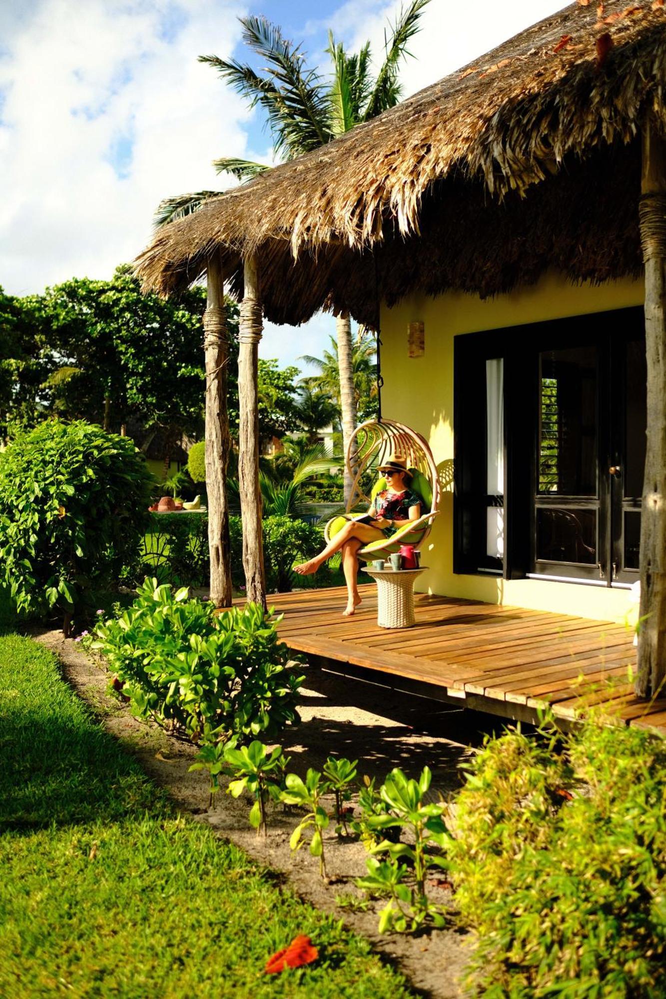 Matachica Beach Resort And Spa Сан Педро Екстериор снимка