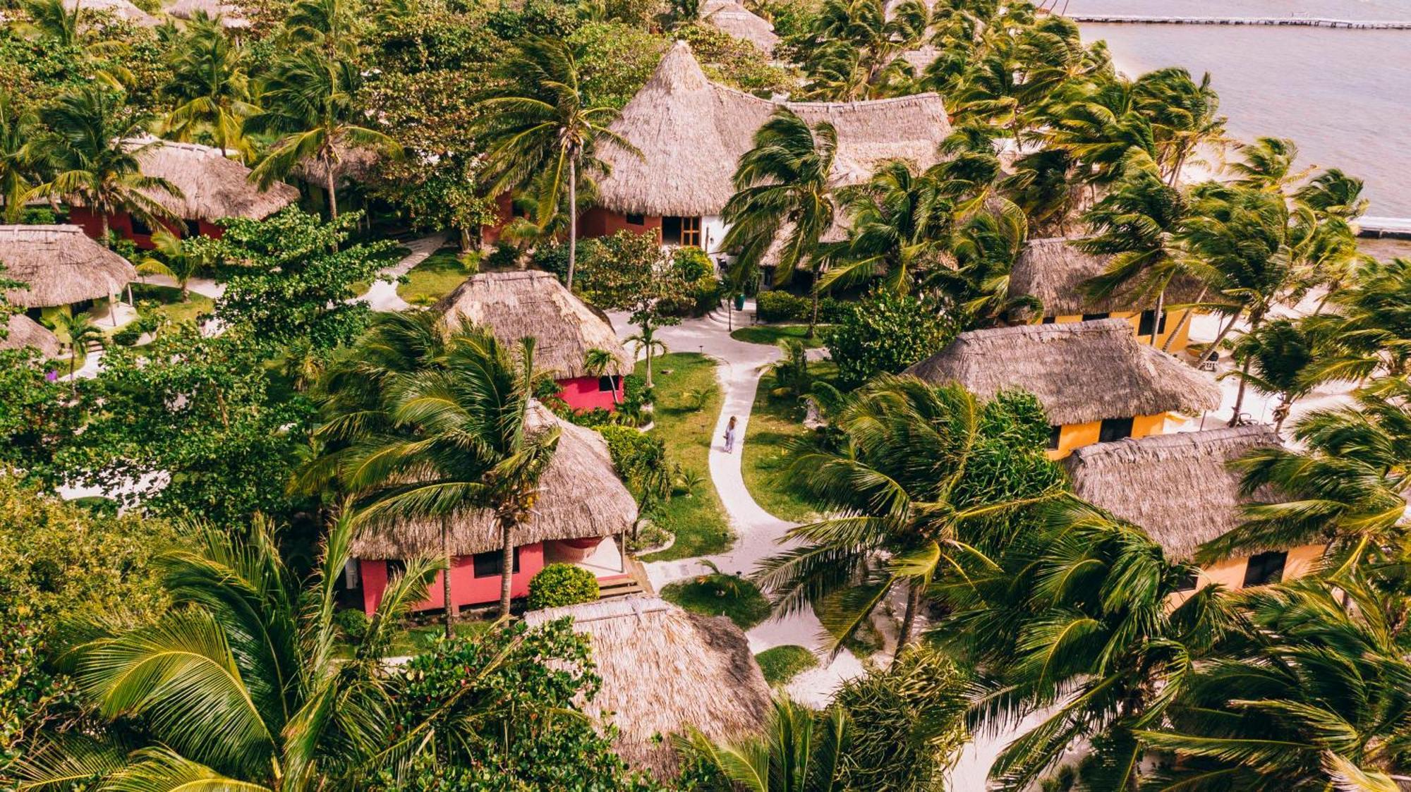 Matachica Beach Resort And Spa Сан Педро Екстериор снимка