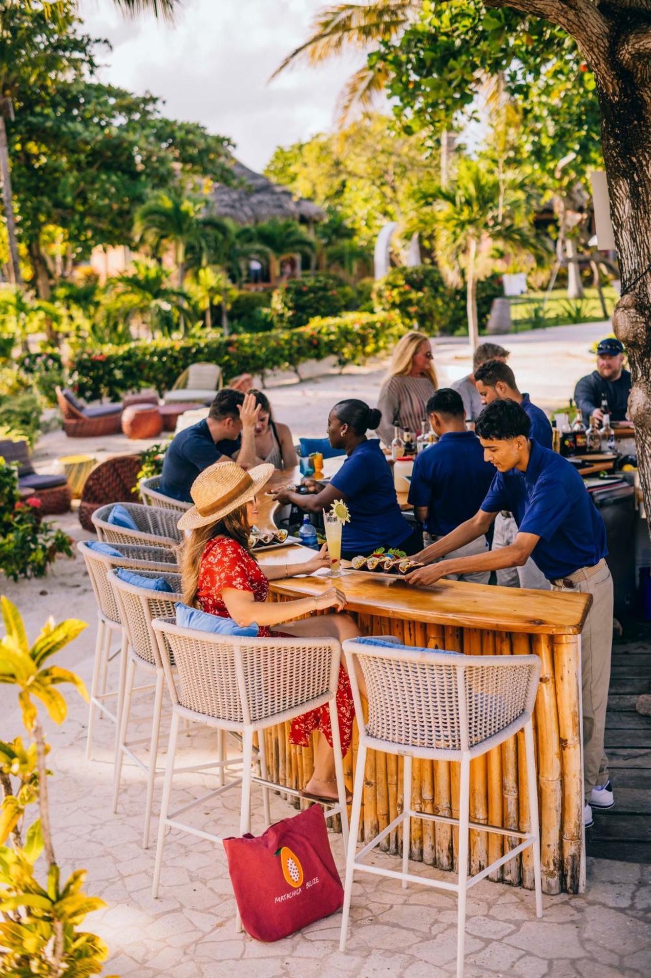 Matachica Beach Resort And Spa Сан Педро Екстериор снимка